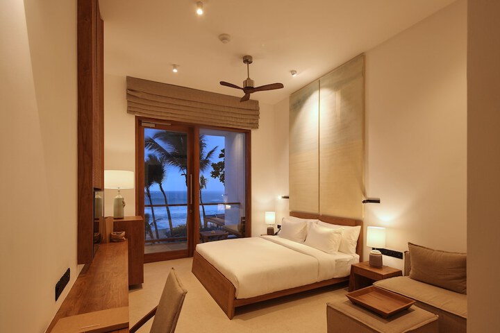 Room 13 of 81