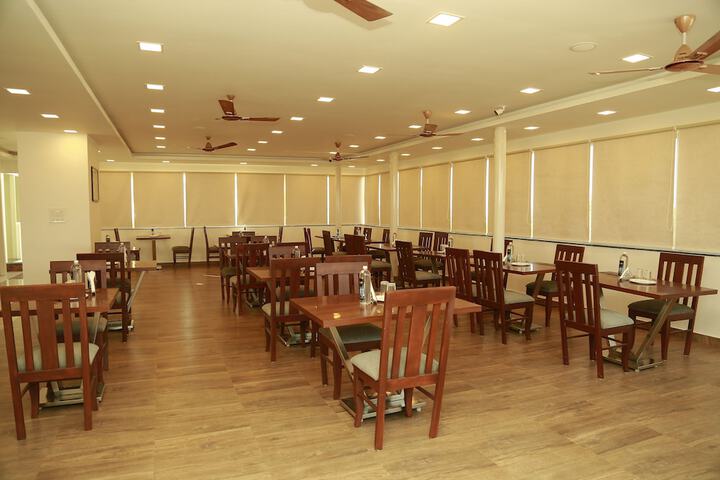 Dining 54 of 91
