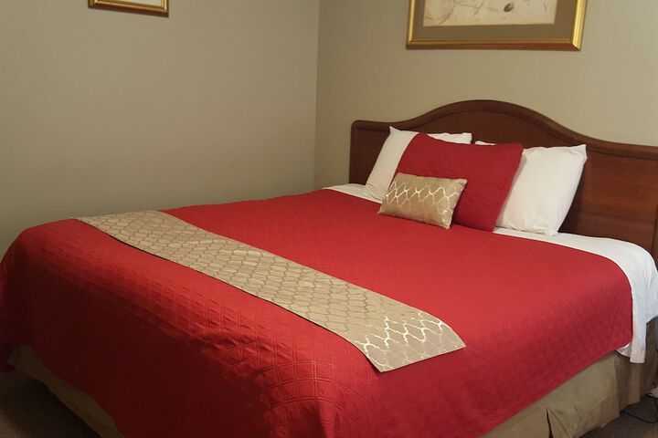 Room 3 of 23