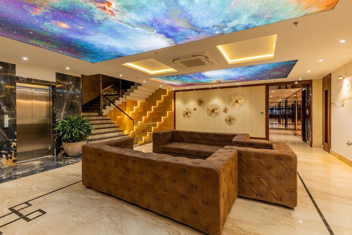 Hotel Interior 5 of 196