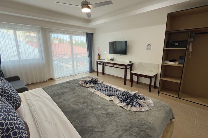 Room 56 of 272
