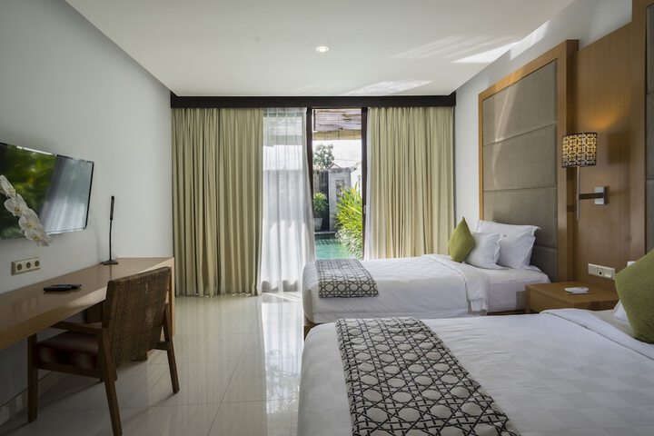 Room 10 of 67