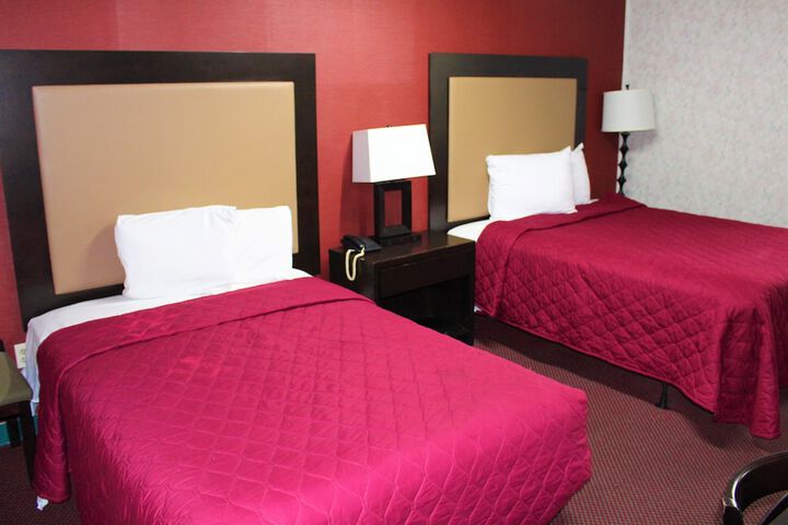 Room 8 of 25