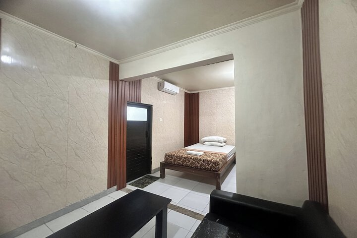 Room 18 of 29