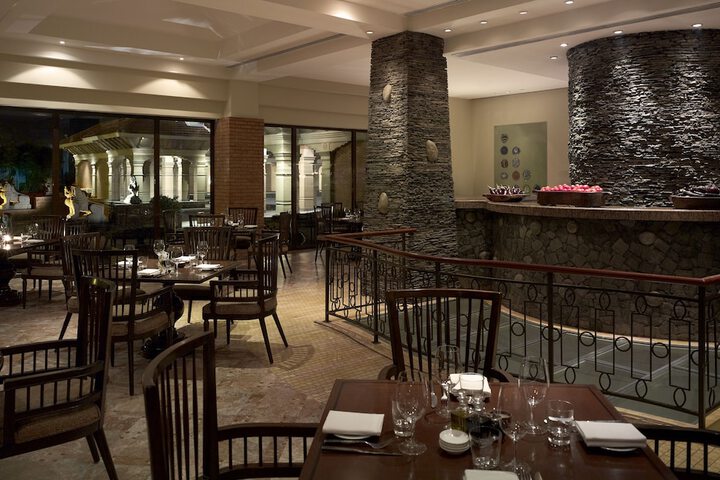 Dining 52 of 121