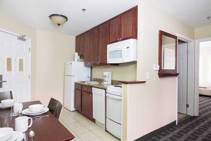 Room 9 of 27