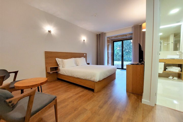 Room 4 of 53