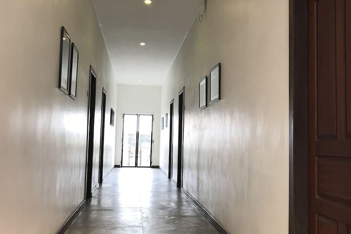 Room 33 of 70