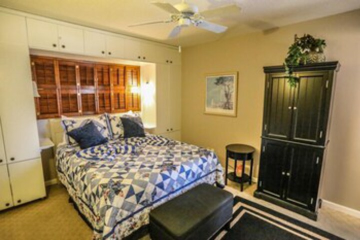 Room 16 of 16