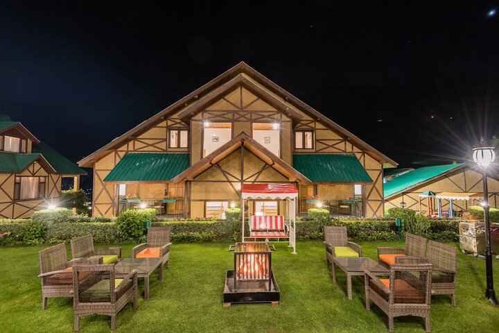 Hotel Entry