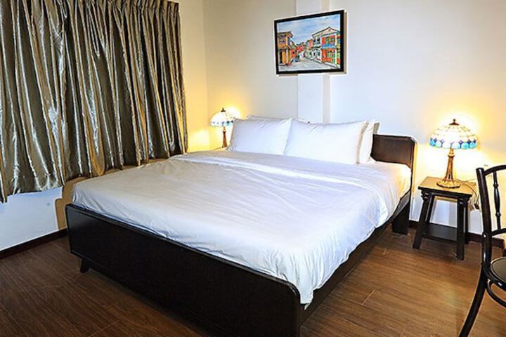 Room 5 of 26