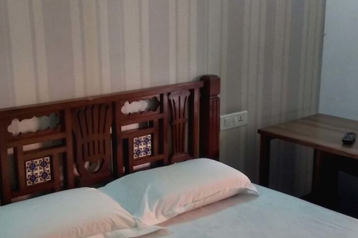 Room 10 of 44