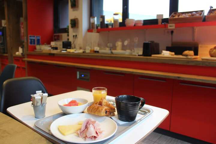 Breakfast area