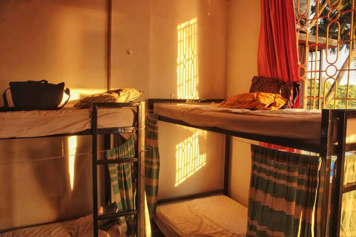 Room 4 of 30