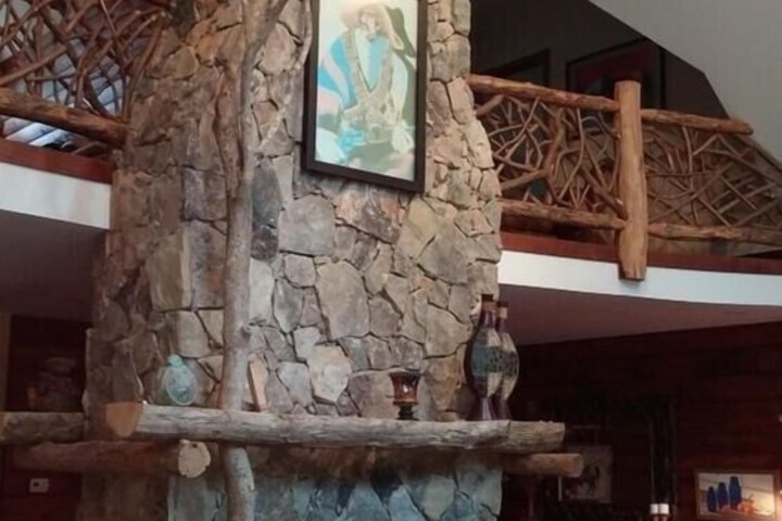 Hotel Interior 24 of 27