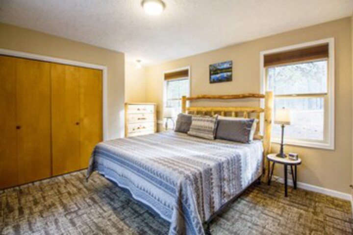 Room 35 of 41