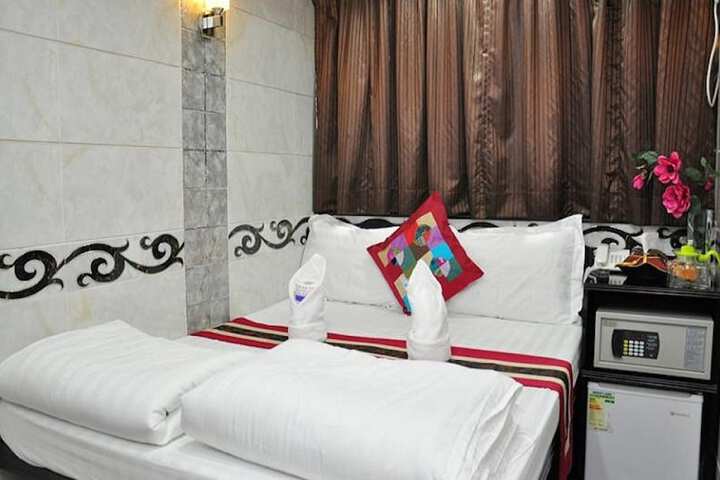 Room 36 of 60