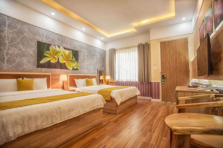 Room 14 of 28