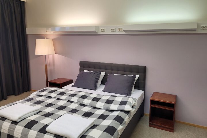 Room 13 of 69