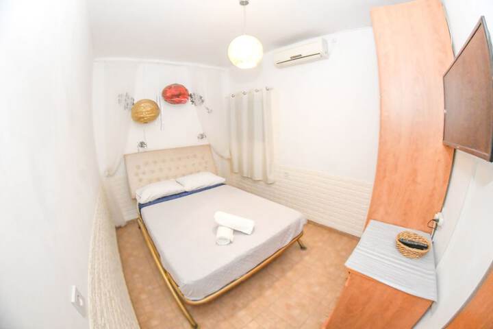 Room 8 of 73