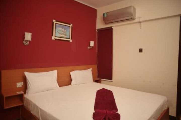 Room 3 of 12