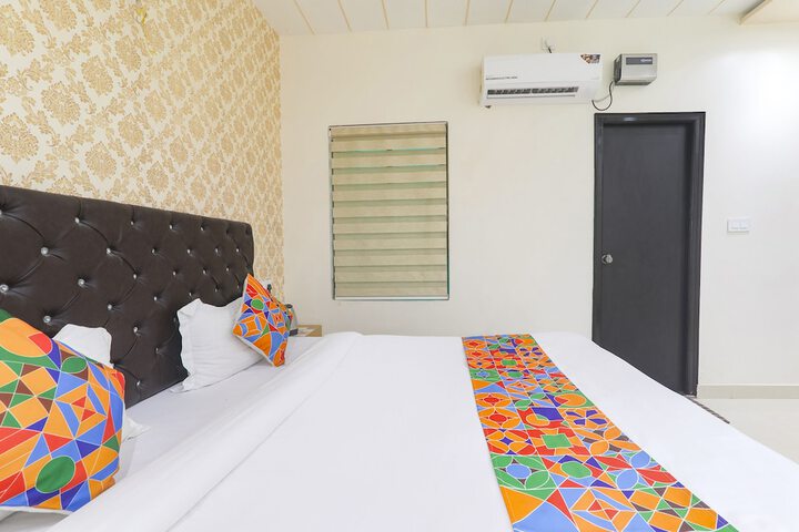 Room 19 of 27