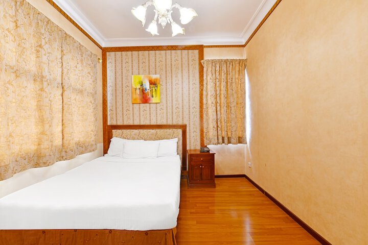 Room 4 of 31
