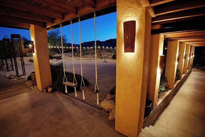 Hotel Exterior 38 of 48