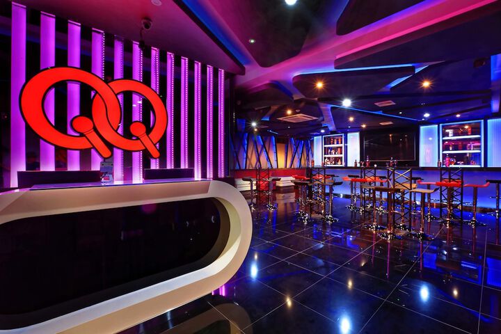 Karaoke room