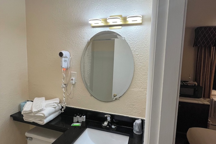 2 Double Beds (11 of 15)