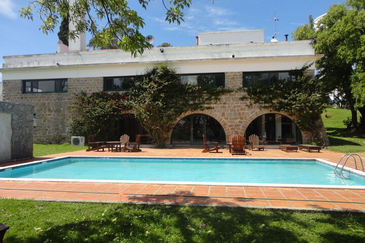 Pool 52 of 73