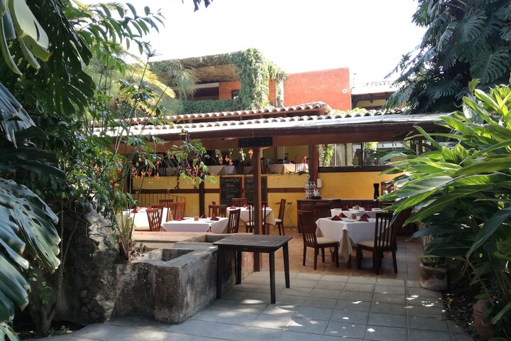 Dining Photos
