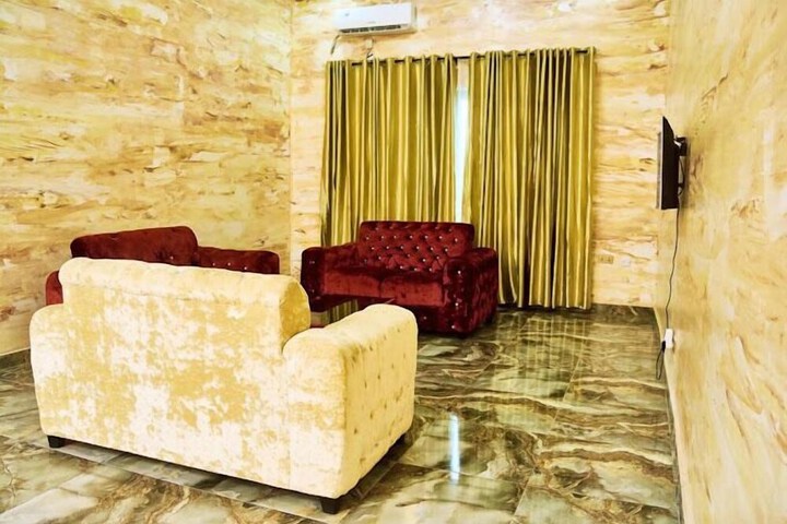 Hotel Interior 4 of 59