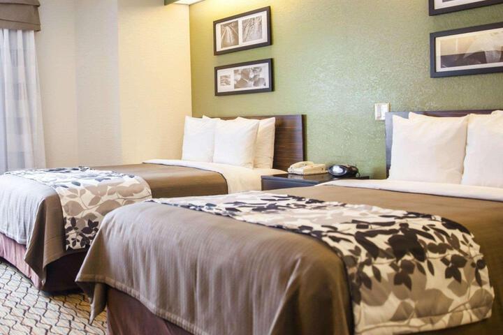 2 Double Beds (1 of 9)