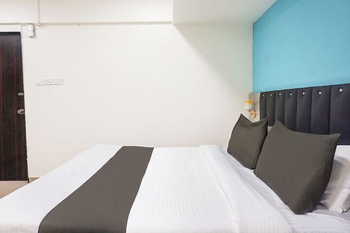 Room 26 of 37