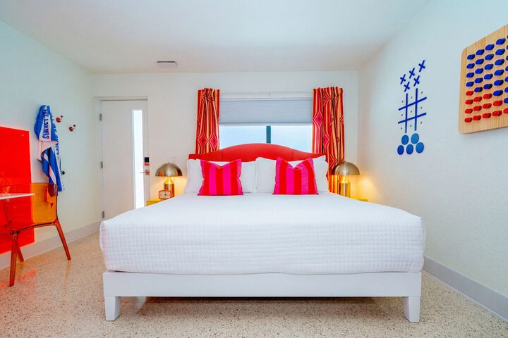 Room 13 of 47