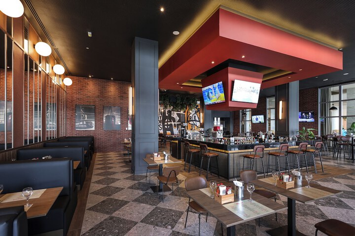 Lounge 199 of 223