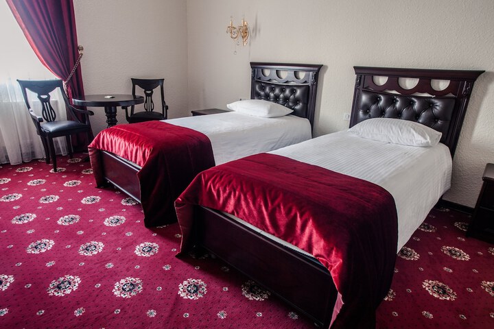 Room 10 of 47