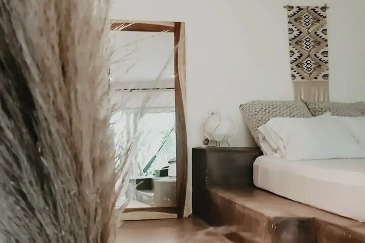 Room 20 of 151