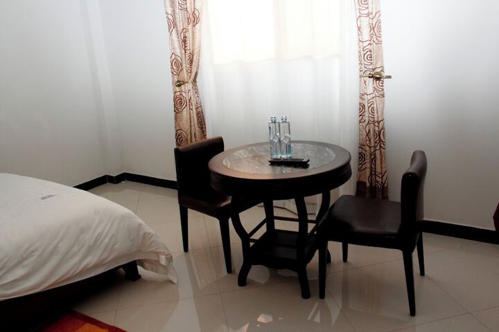 Room 46 of 117