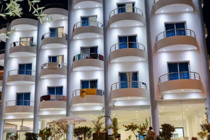Hotel 17 of 23