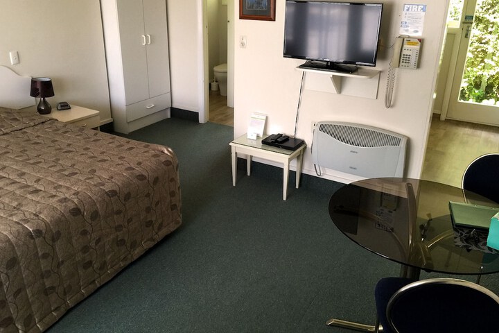 Room 7 of 85