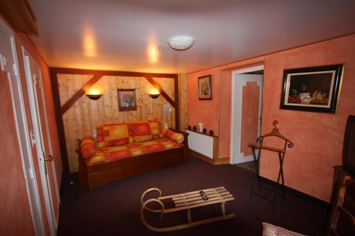 Room 28 of 55