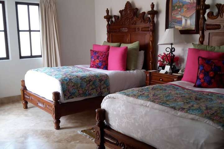 Room 5 of 74