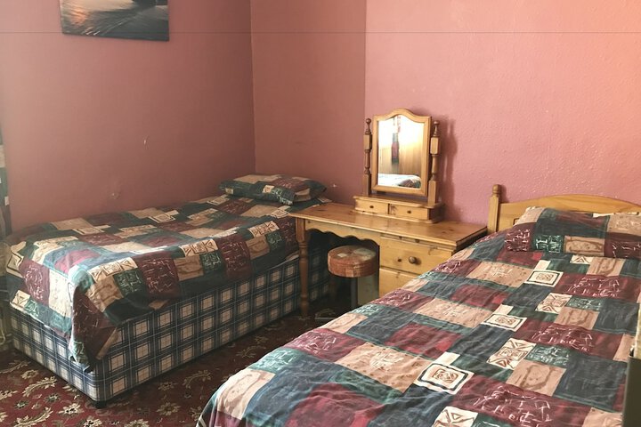Room 4 of 34