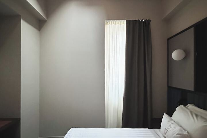 Room 15 of 99
