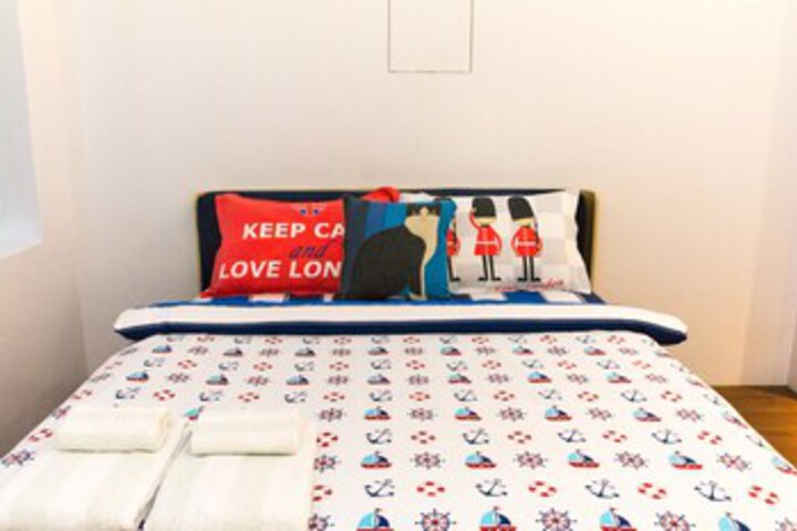 Room 27 of 29