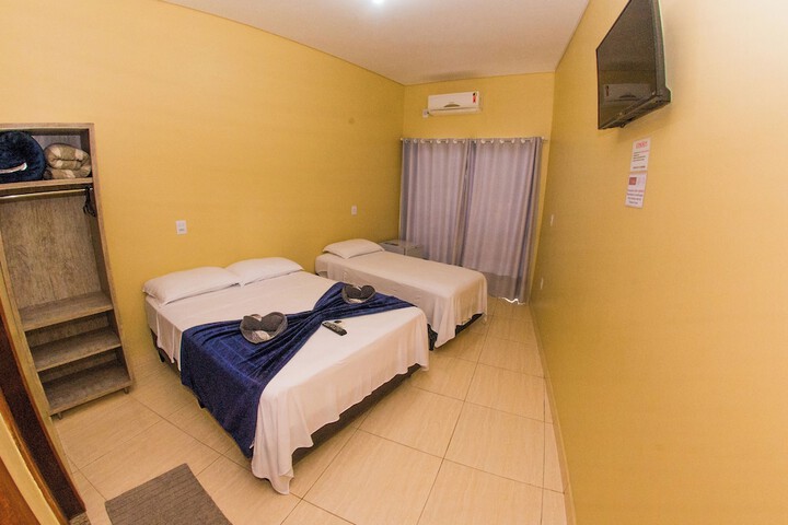 Room 6 of 36