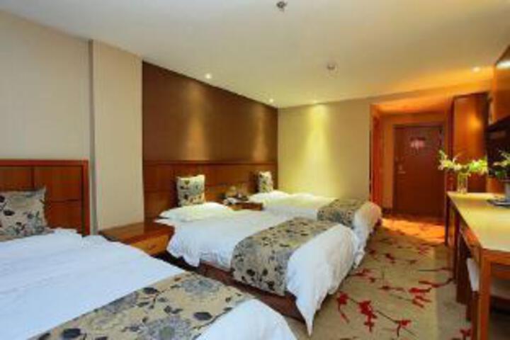 Room 10 of 10