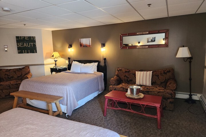 Room 144 of 259
